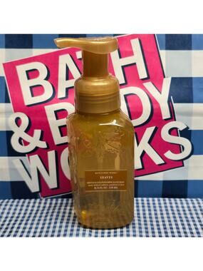 BBW Leaves Gentle & Clean Foaming Hand Soap Decorative Autumn Fall Dispenser